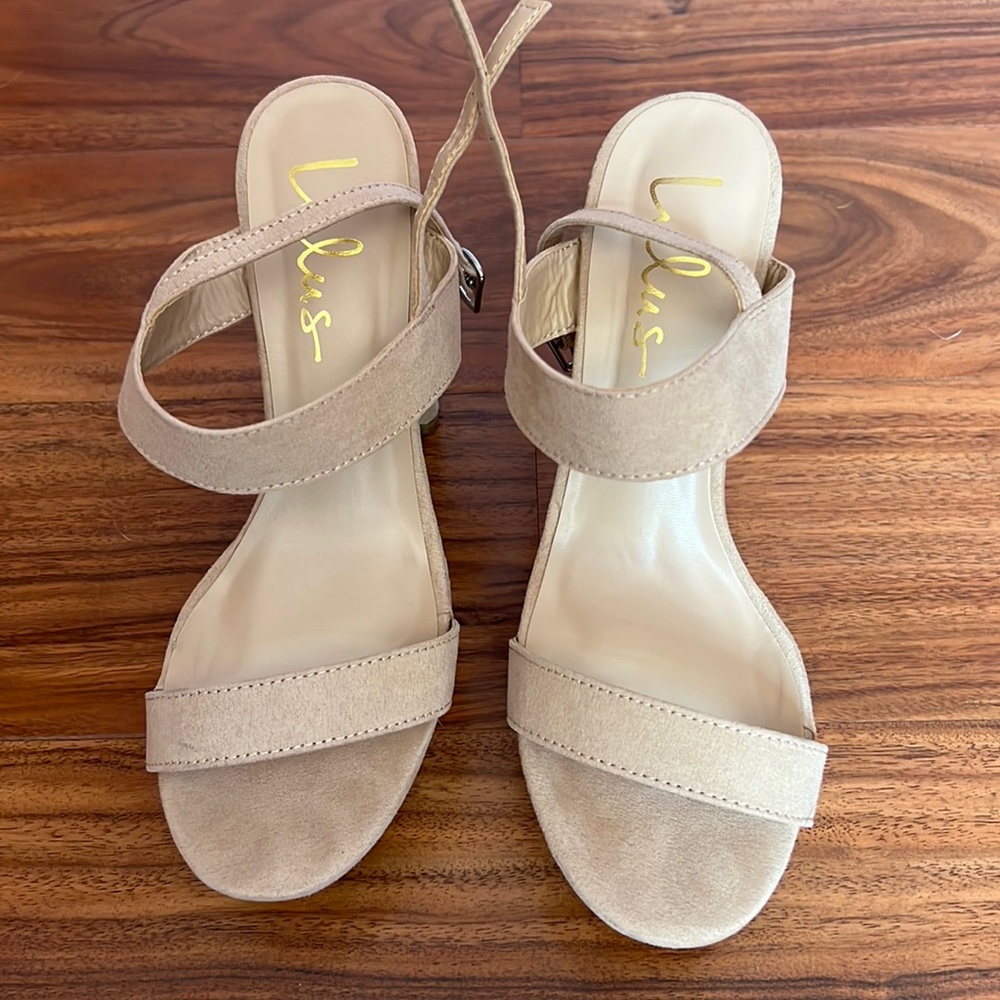 Lulus Beige Suede Block Heels size 7.5